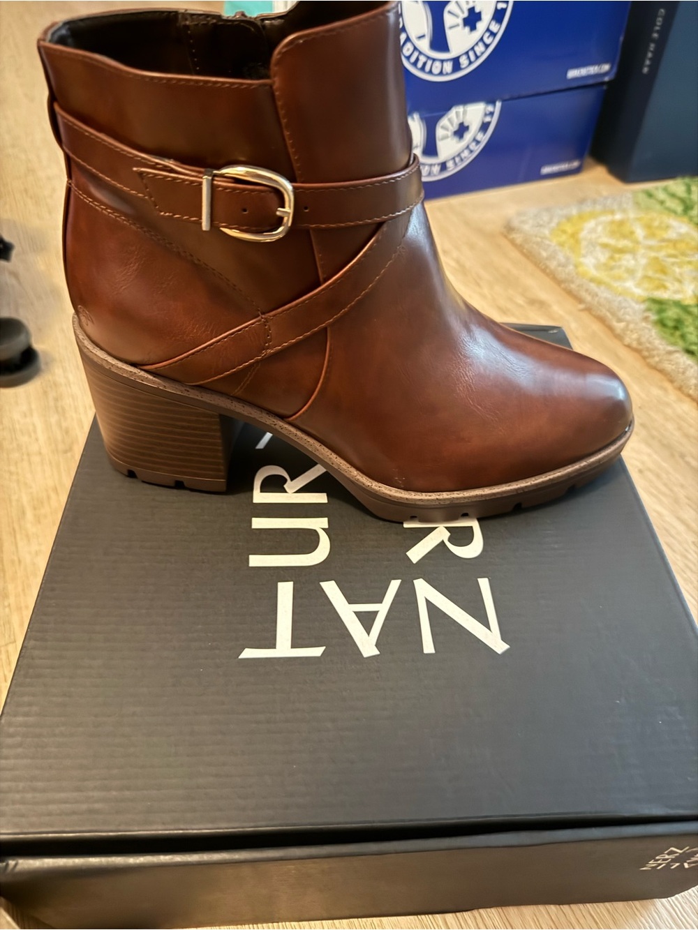 Naturalizer 9.5 Wide Brown Leather Ankle Bootie